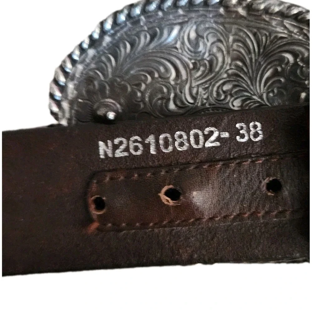 Justin Brand Silver Tone Belt Buckle With Hired Hand Bonded Leather Belt Mens 38